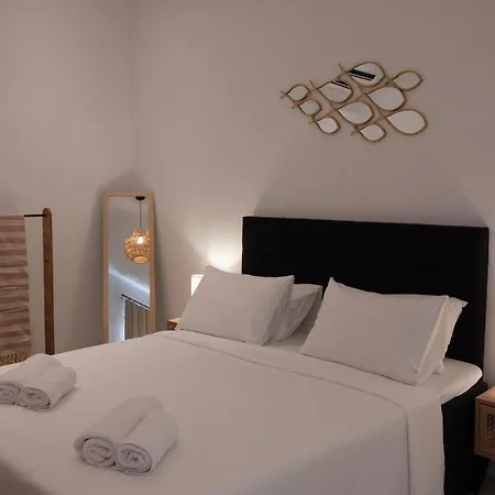 Lantställe Adyton Mykonos Luxury & Pools