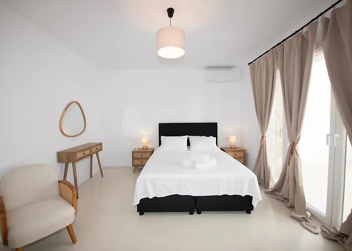 Adyton Mykonos Luxury & Pools * أنو ميرا