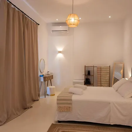 カントリーハウス Adyton Mykonos Luxury & Pools *