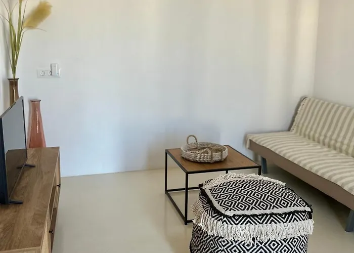 Adyton Mykonos Luxury & Pools * אנו מרה